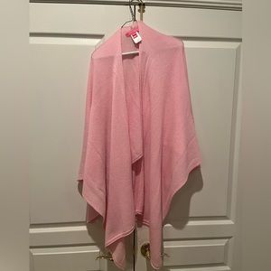 One size fits all light pink Terri cashmere wrap